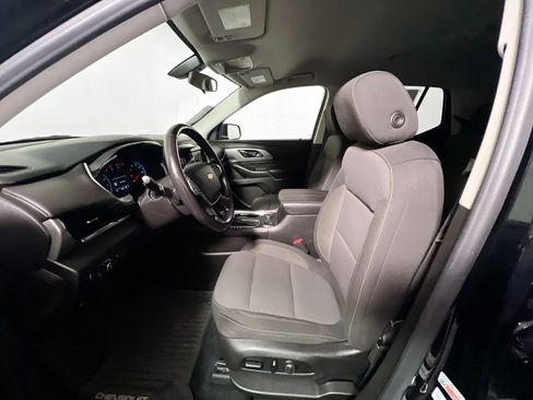 Used 2019 Chevrolet Traverse LT image 14