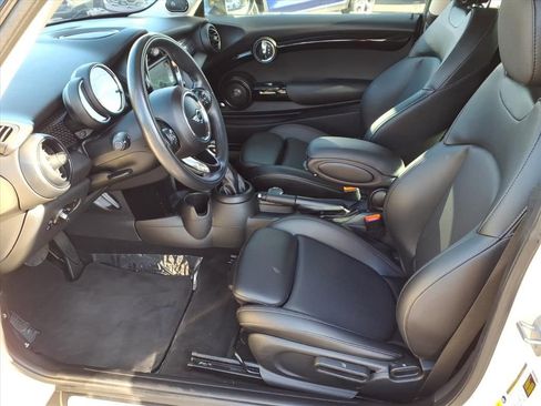Used 2018 MINI Cooper S image 24