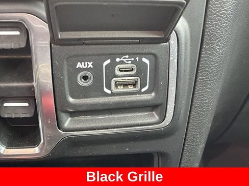 Used 2023 Jeep Wrangler Unlimited w/ Cold Weather Group AWD/4WD image 18