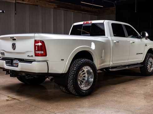 Used 2020 RAM 3500 Limited image 10