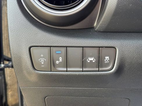 Used 2021 Hyundai Kona SEL AWD/4WD image 17
