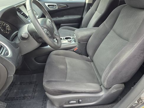 Used 2016 Nissan Pathfinder SV AWD/4WD image 32