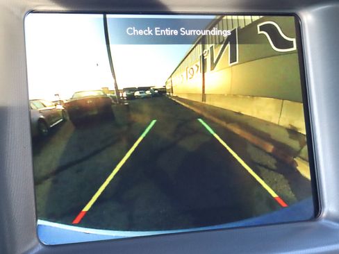 Used 2023 Dodge Charger SXT w/ Blacktop Package image 12