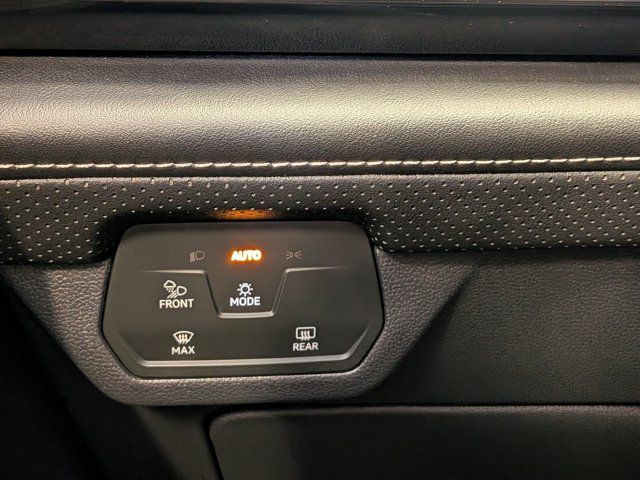 Used 2024 Volkswagen Atlas Cross Sport SEL Premium R-Line AWD/4WD image 17