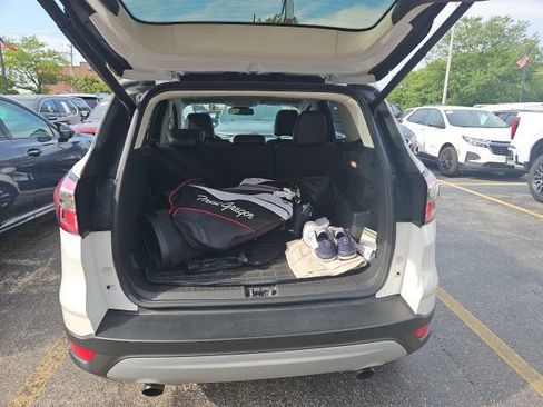 Used 2017 Ford Escape Titanium w/ Equipment Group 301A AWD/4WD image 10