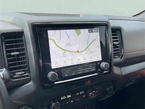 Used 2022 Nissan Frontier PRO-4X image 16