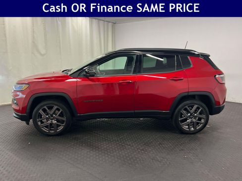 Used 2026 Jeep Compass Limited AWD/4WD image 9