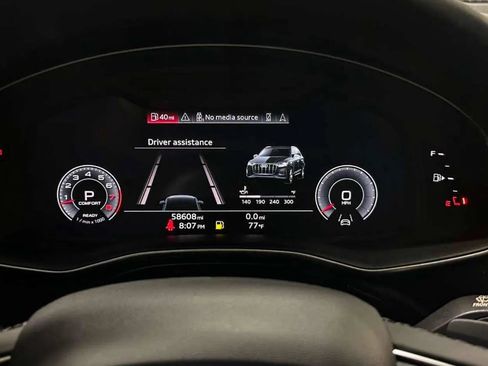 Used 2023 Audi Q7 3.0T Prestige AWD/4WD image 24