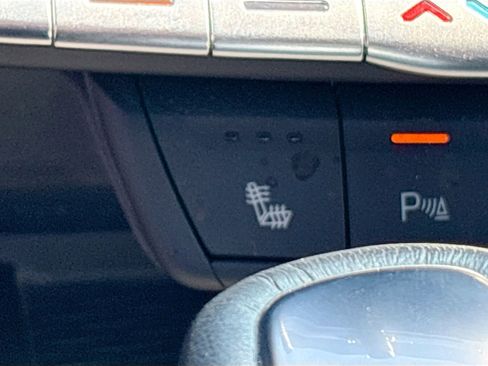 Used 2025 Cadillac CT4 Luxury image 21