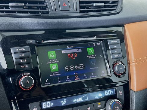 Used 2018 Nissan Rogue SL w/ Premium Package FWD image 21