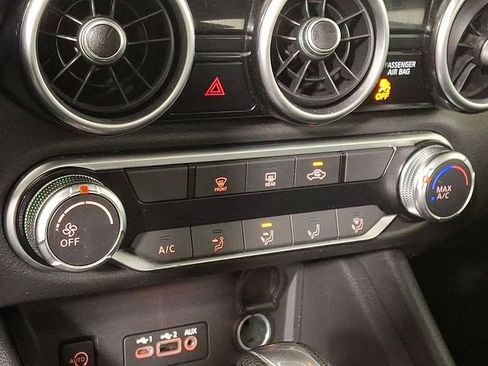Used 2024 Nissan Sentra SV FWD image 16