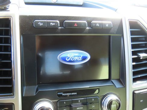 Used 2020 Ford F150 Lariat w/ Equipment Group 502A Luxury image 27