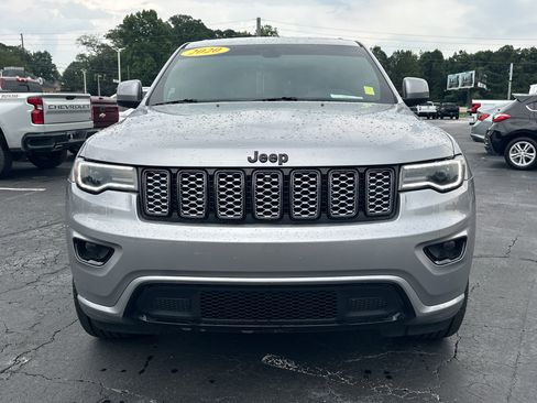 Used 2020 Jeep Grand Cherokee Altitude AWD/4WD image 3
