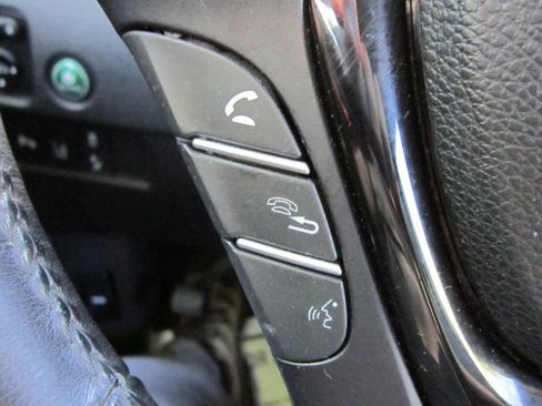 Used 2016 Honda Pilot Touring image 36