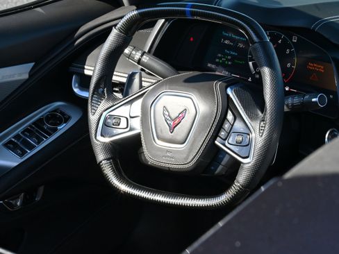 Used 2021 Chevrolet Corvette Stingray Premium Conv w/ Z51 Performance Package image 10