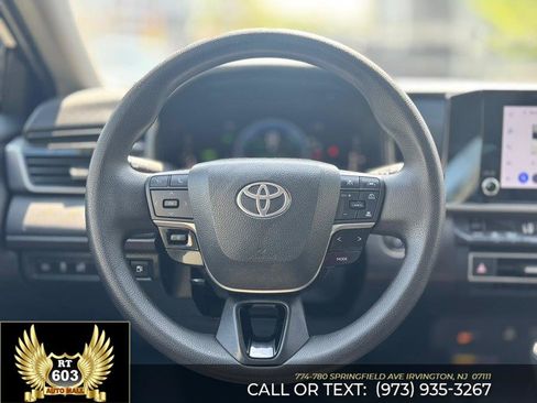 Used 2025 Toyota Camry LE image 11