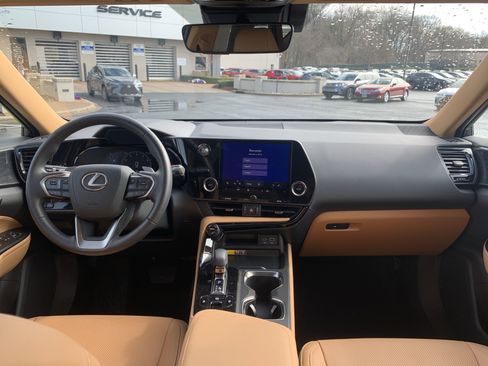 Certified 2025 Lexus NX 250 FWD w/ Towing Package (2000 Lbs) image 30