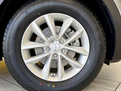 Used 2017 Kia Sorento LX FWD image 20