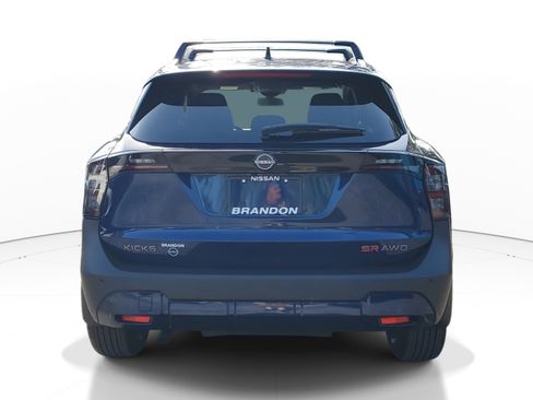 New 2026 Nissan Kicks SR w/ Cold Weather Package AWD/4WD image 6