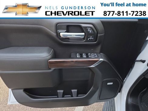 Certified 2022 GMC Sierra 1500 SLT w/ SLT Premium Plus Package image 17