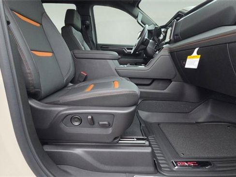 New 2026 GMC Sierra 2500 AT4 image 13