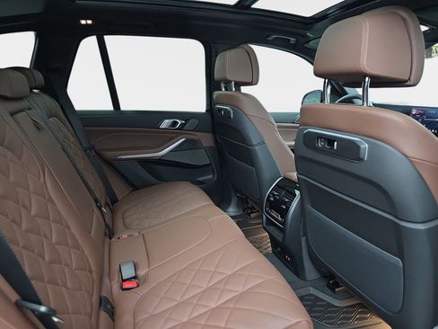 New 2026 BMW X5 xDrive50e w/ M Sport Package AWD/4WD image 11