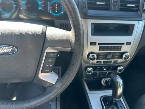 Used 2010 Ford Fusion SE FWD image 13