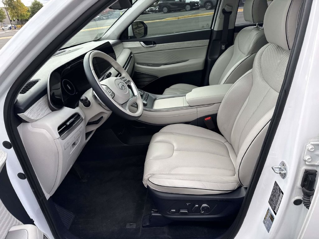 Used 2023 Hyundai Palisade Calligraphy AWD/4WD image 6
