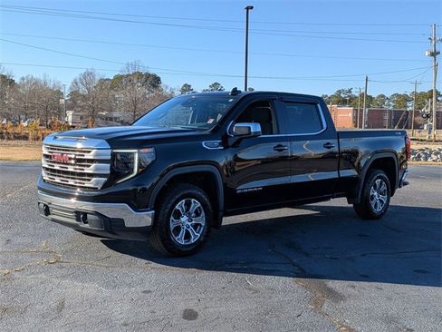 Used 2022 GMC Sierra 1500 SLE image 3