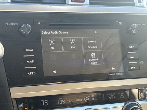 Used 2017 Subaru Outback 2.5i Limited image 22