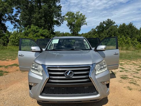 Used 2014 Lexus GX 460 AWD/4WD image 23