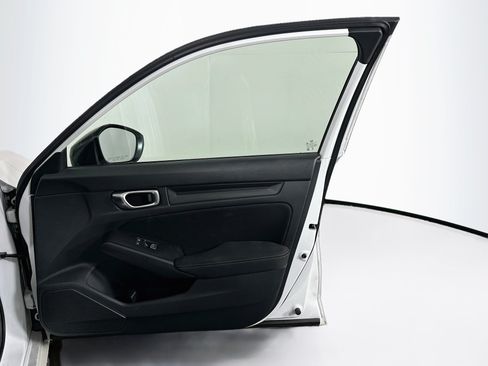 Used 2023 Honda Civic Sport image 30