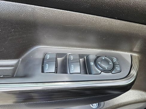 Used 2021 GMC Acadia SLT image 21