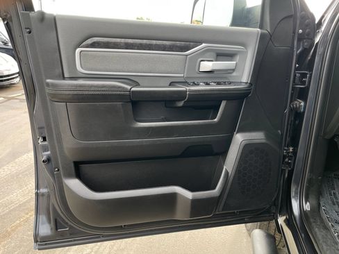 Used 2019 RAM 2500 Big Horn AWD/4WD image 13