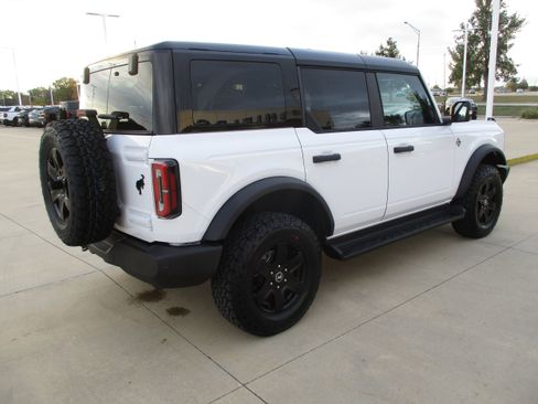 New 2025 Ford Bronco Outer Banks AWD/4WD image 6