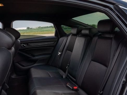 Used 2020 Honda Accord Sport image 15