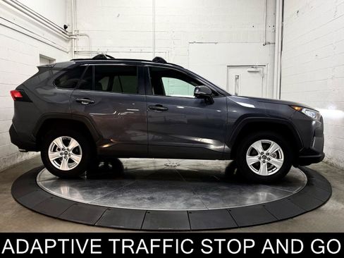 Used 2021 Toyota RAV4 XLE AWD/4WD image 12