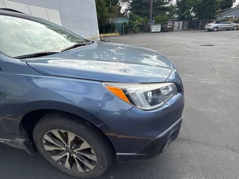Used 2017 Subaru Outback 2.5i Limited AWD/4WD image 10