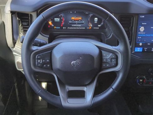 Used 2025 Ford Bronco Big Bend image 23