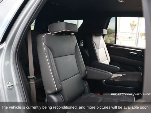Used 2025 Chevrolet Tahoe Premier image 13