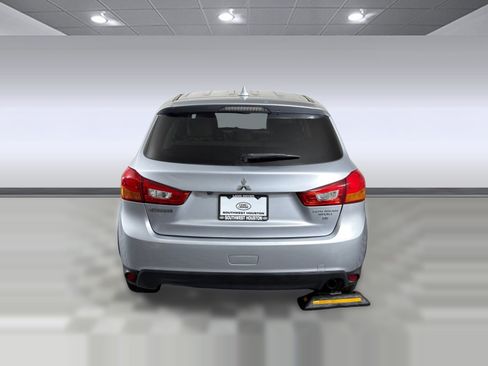 Used 2017 Mitsubishi Outlander Sport SE image 10