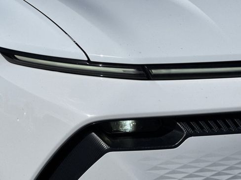 Used 2025 Chevrolet Equinox EV LT w/ Convenience Package image 42