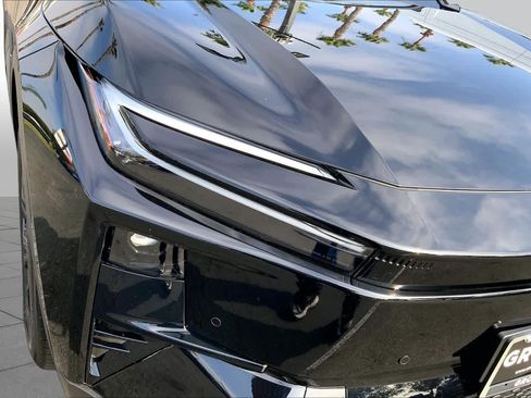 New 2026 Toyota C-HR AWD/4WD image 13