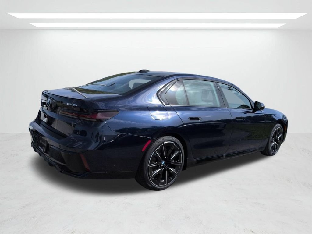 New 2026 BMW i7 xDrive60 AWD/4WD image 4
