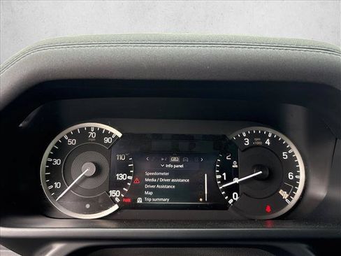 Used 2023 Land Rover Defender 130 X-Dynamic SE AWD/4WD image 12