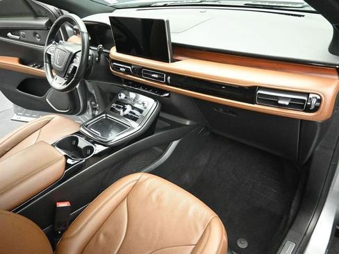 Certified 2023 Lincoln Nautilus Reserve w/ Luxury Package image 30