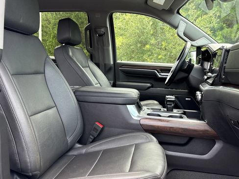 Used 2023 GMC Sierra 1500 SLT w/ SLT Premium Package AWD/4WD image 34