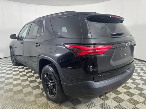Used 2022 Chevrolet Traverse LT w/ Midnight/Sport Edition AWD/4WD image 5