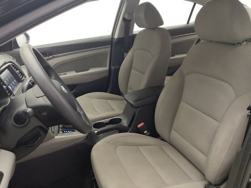 Used 2018 Hyundai Elantra SEL image 17