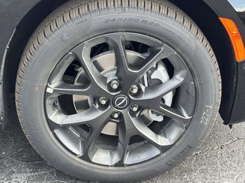 New 2026 Chrysler Pacifica Limited w/ S Appearance Package image 32